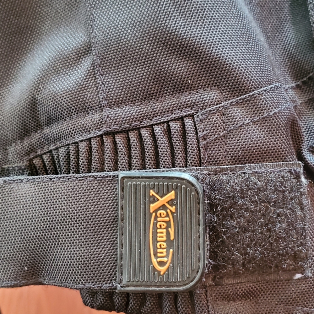 Authentic Xelement - Picture 5 of 5